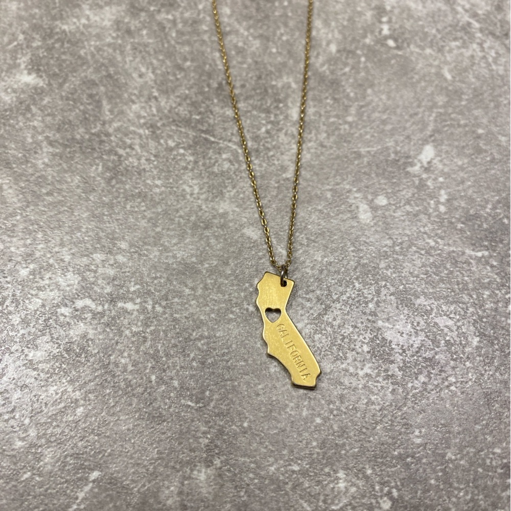California Heart Cutout Necklace